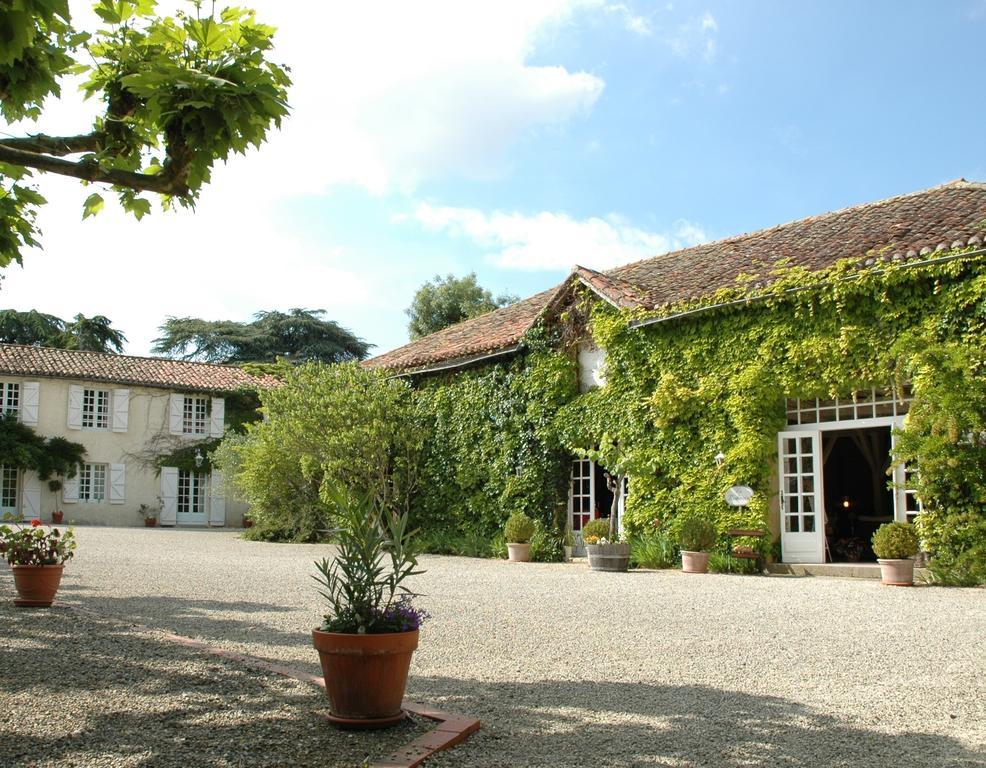 Domaine De Bassibe Bed & Breakfast Ségos Екстериор снимка